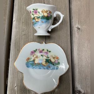 Vintage Baby Ducks Tea Cup And Saucer Japan 9D-60